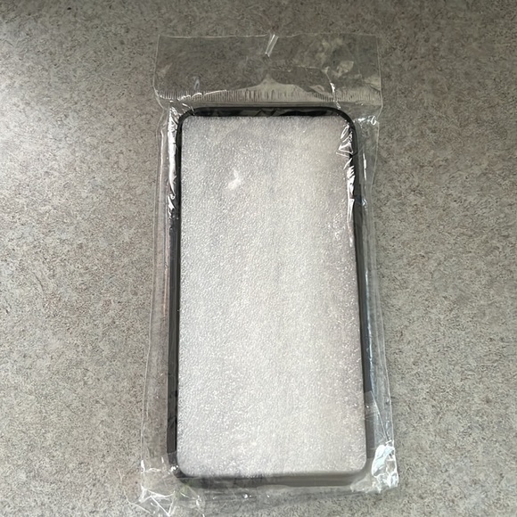 iPhone 11 case - Picture 4 of 4